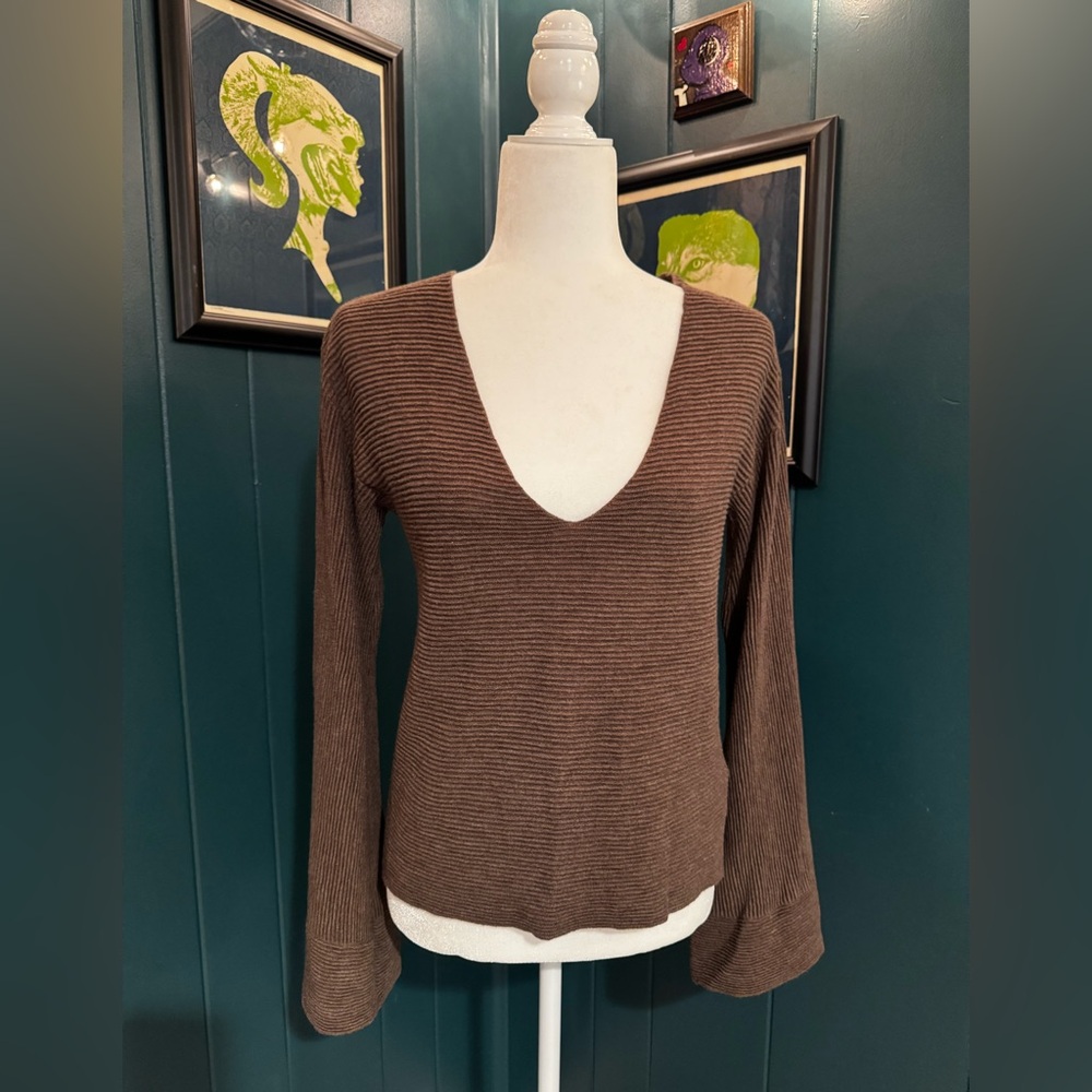 Brown V-Neck Ribbed Women's Top